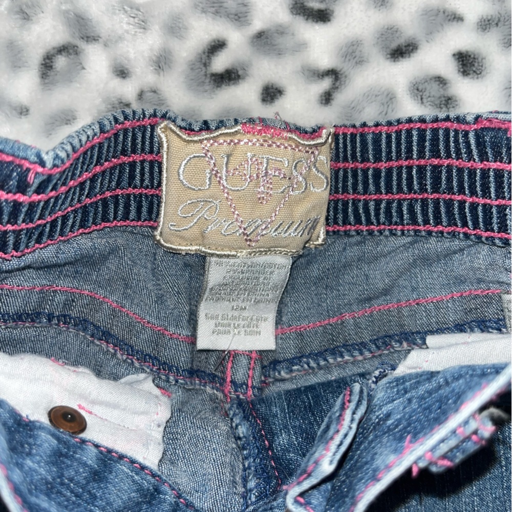 Blue jeans - Picture 3 of 3